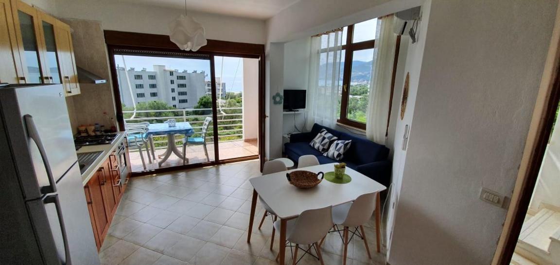 Seaview Apartment Borsh Exterior foto