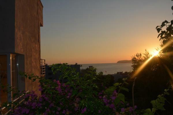 Seaview Apartment Borsh Exterior foto